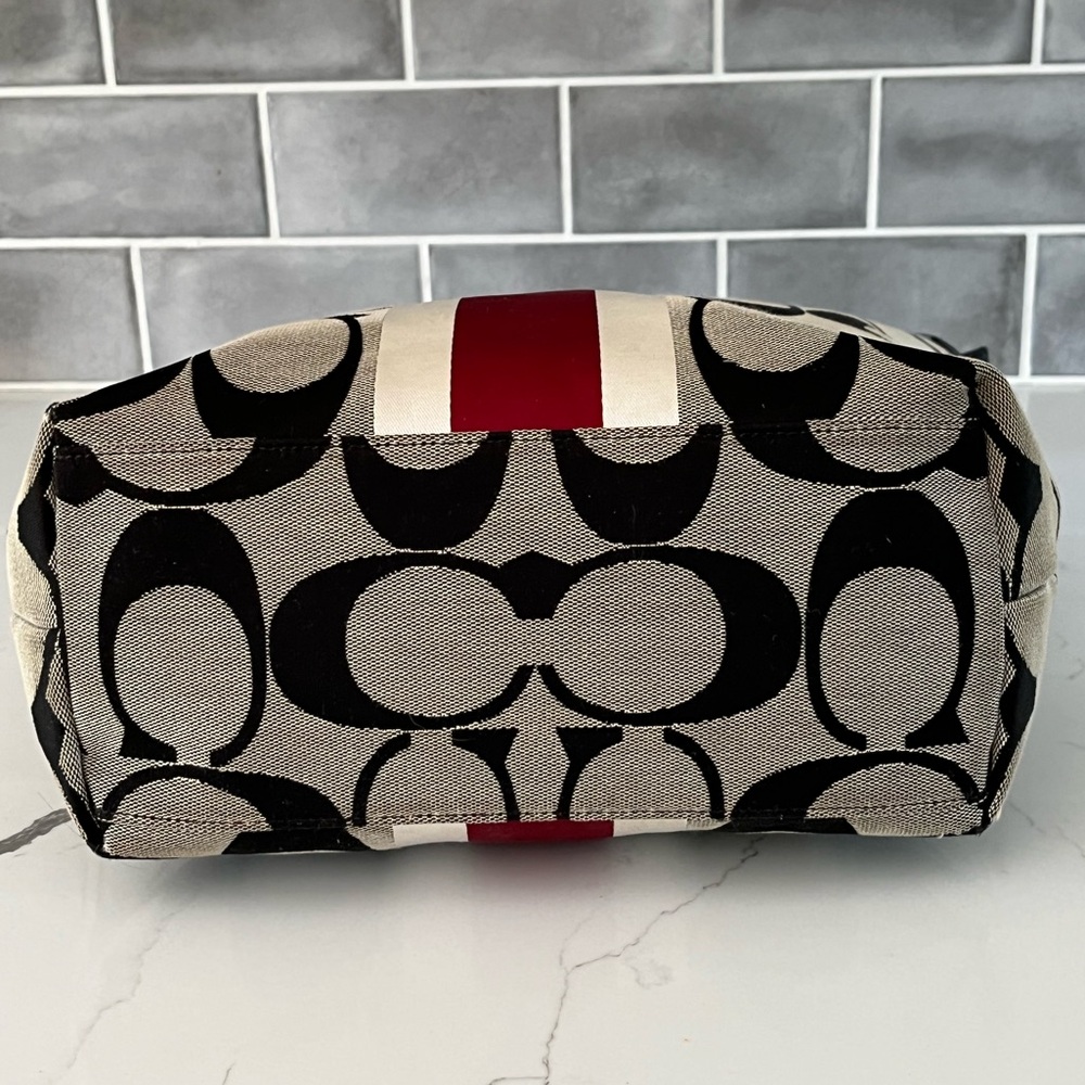 Coach Black and Red Signature Bag - Picture 7 of 16